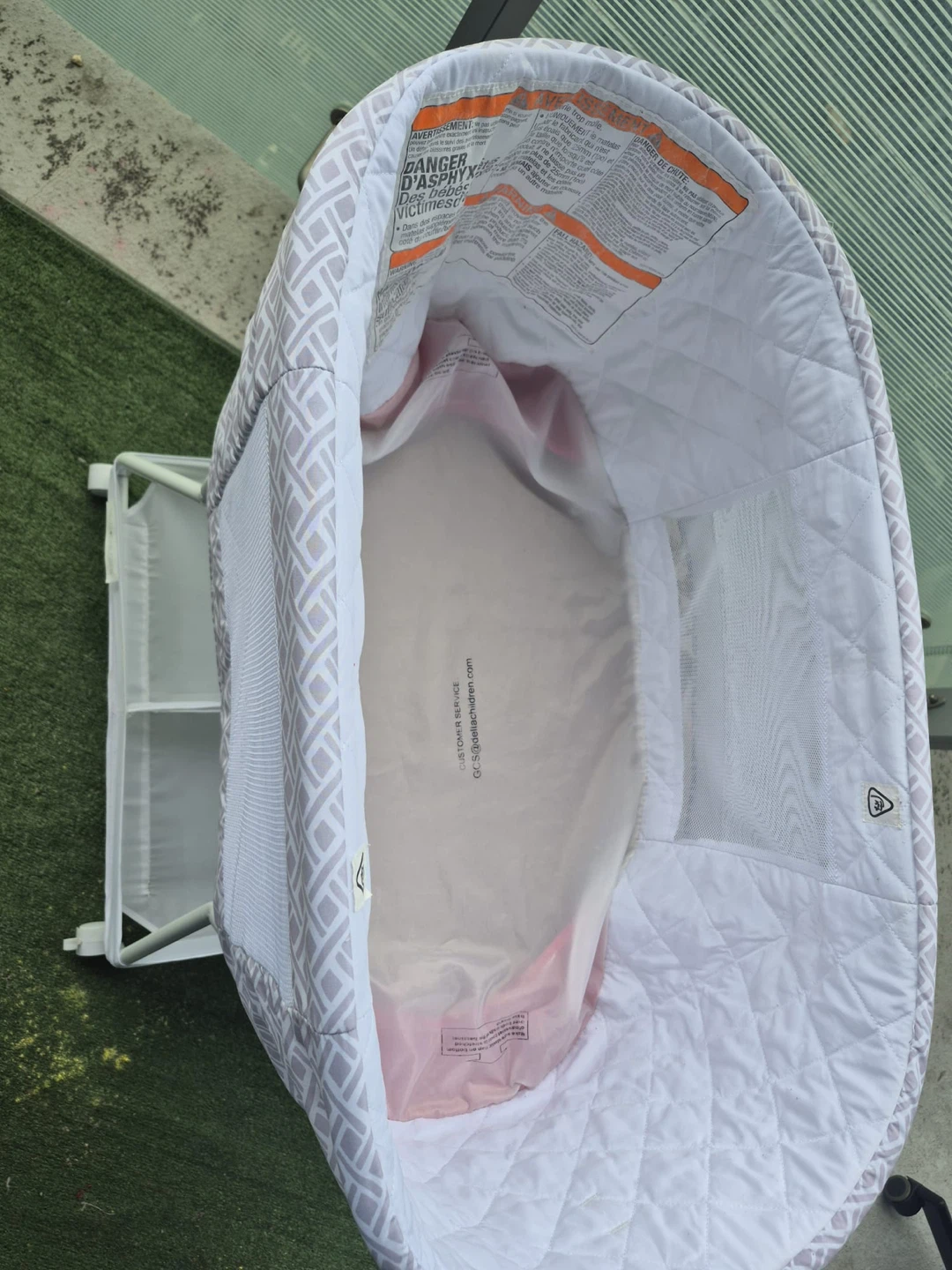 Delta Children Bassinet (musical with lights) - photo 2