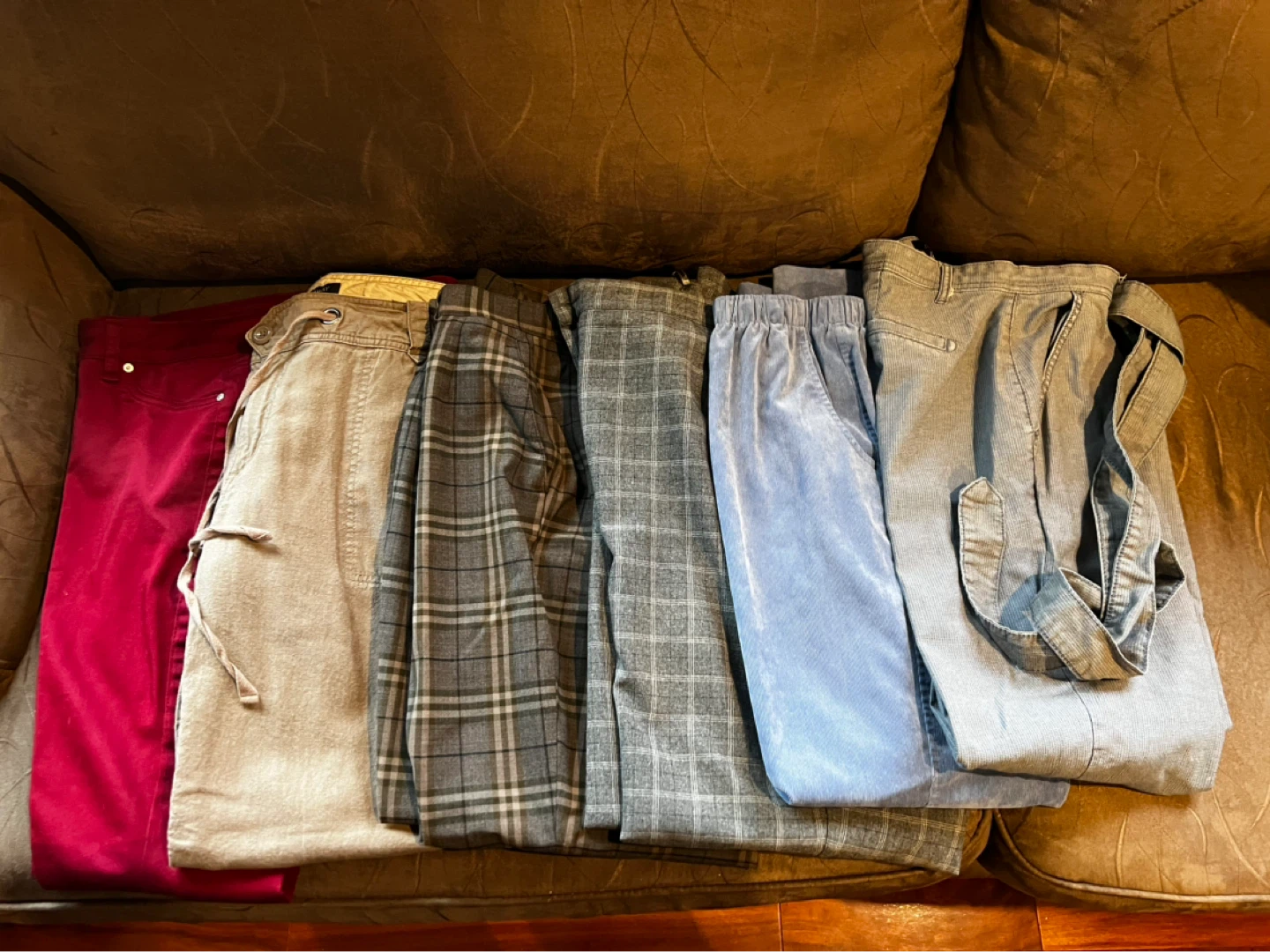 6 Pairs of Ladies Pants
