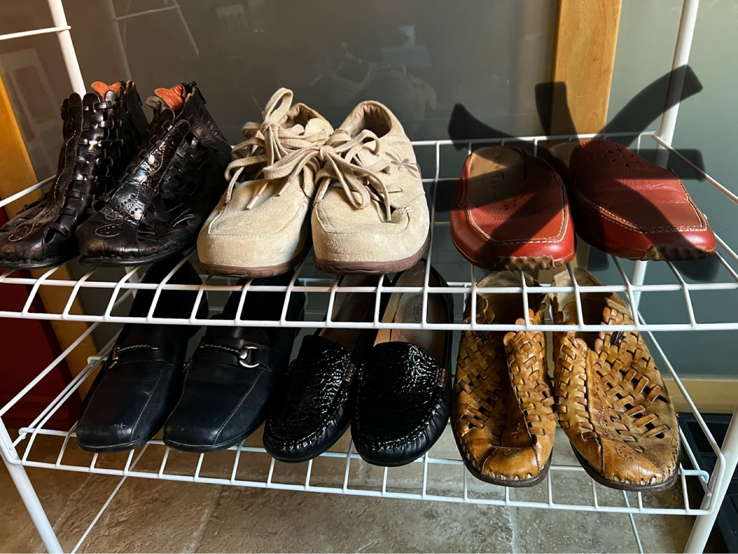 5 pairs of Ladies Shoes