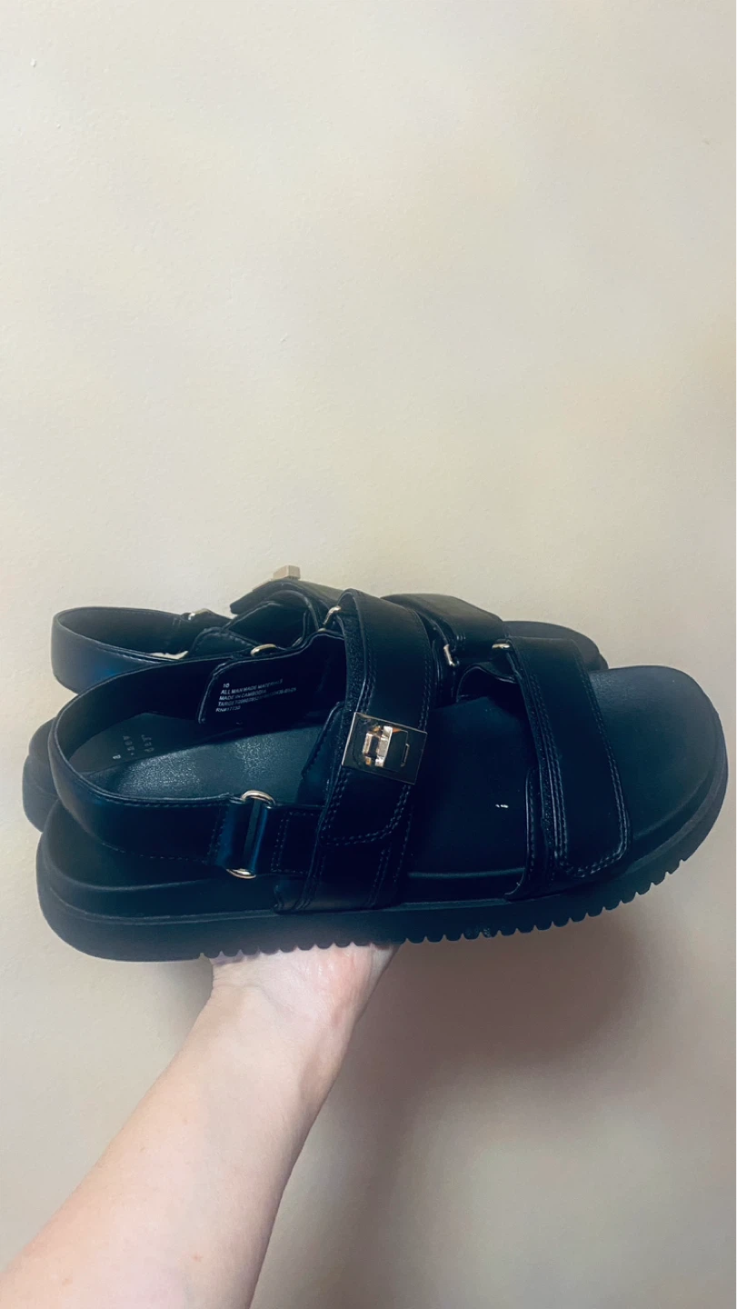 Sandals size 10 A new day