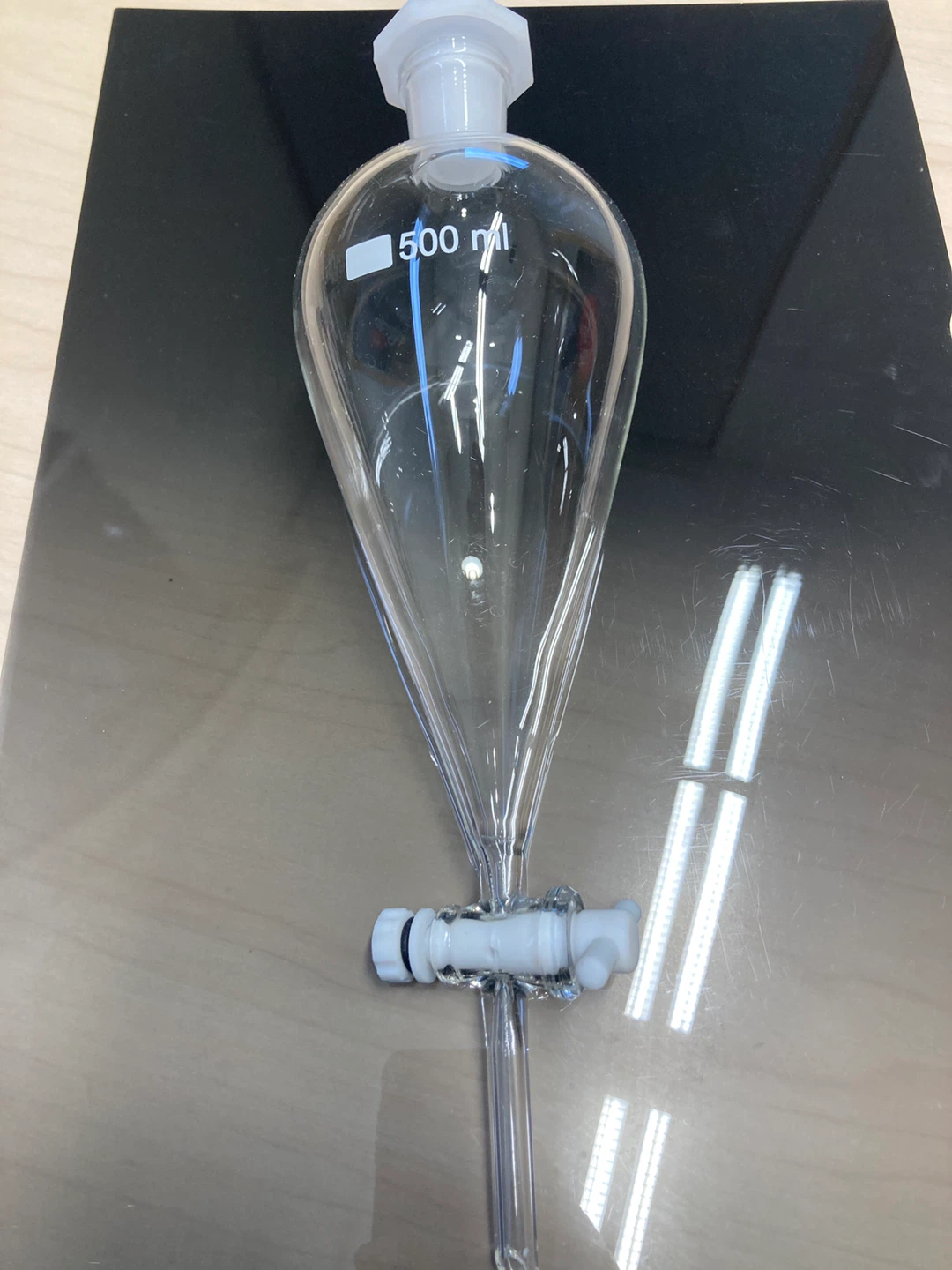500 ml Glass Separatory Funnel with Stopcock