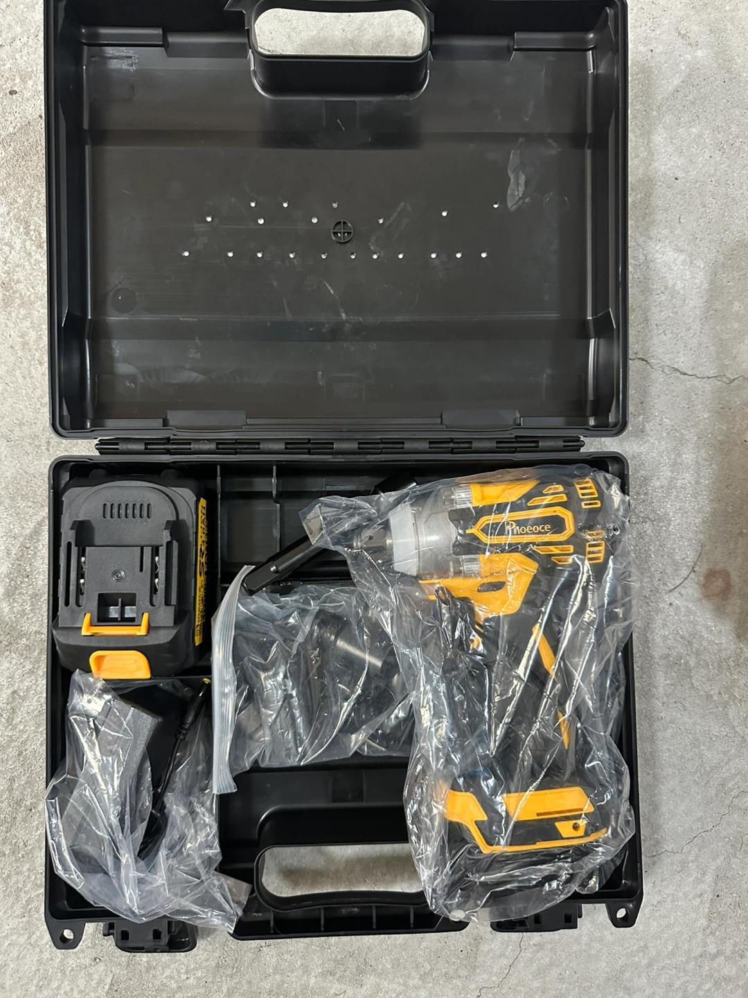 Brushless Impact Wrench Kit 20V