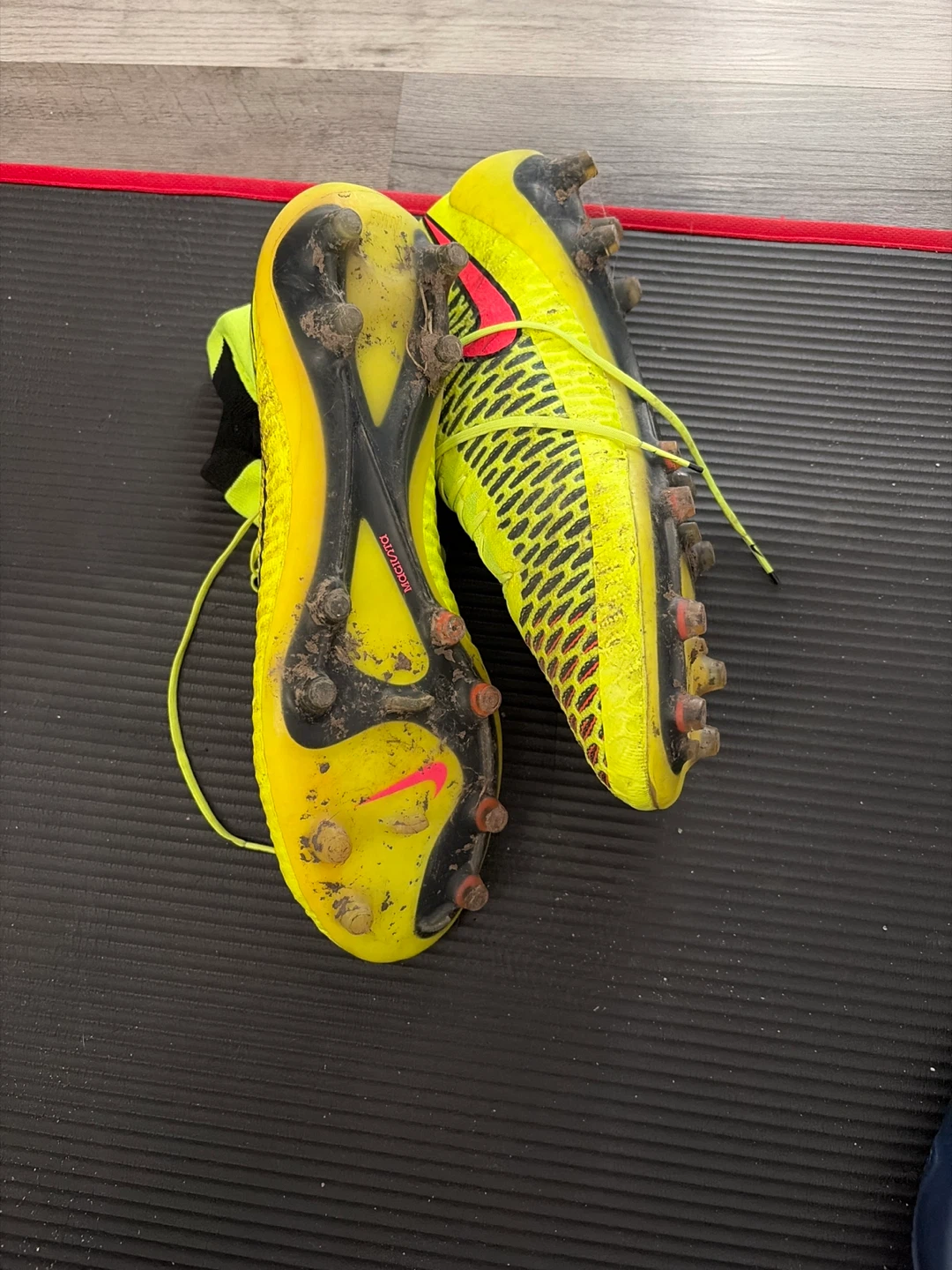 Nike Phantom Vision Elite Dynamic Fit FG Soccer Cleats - photo 2