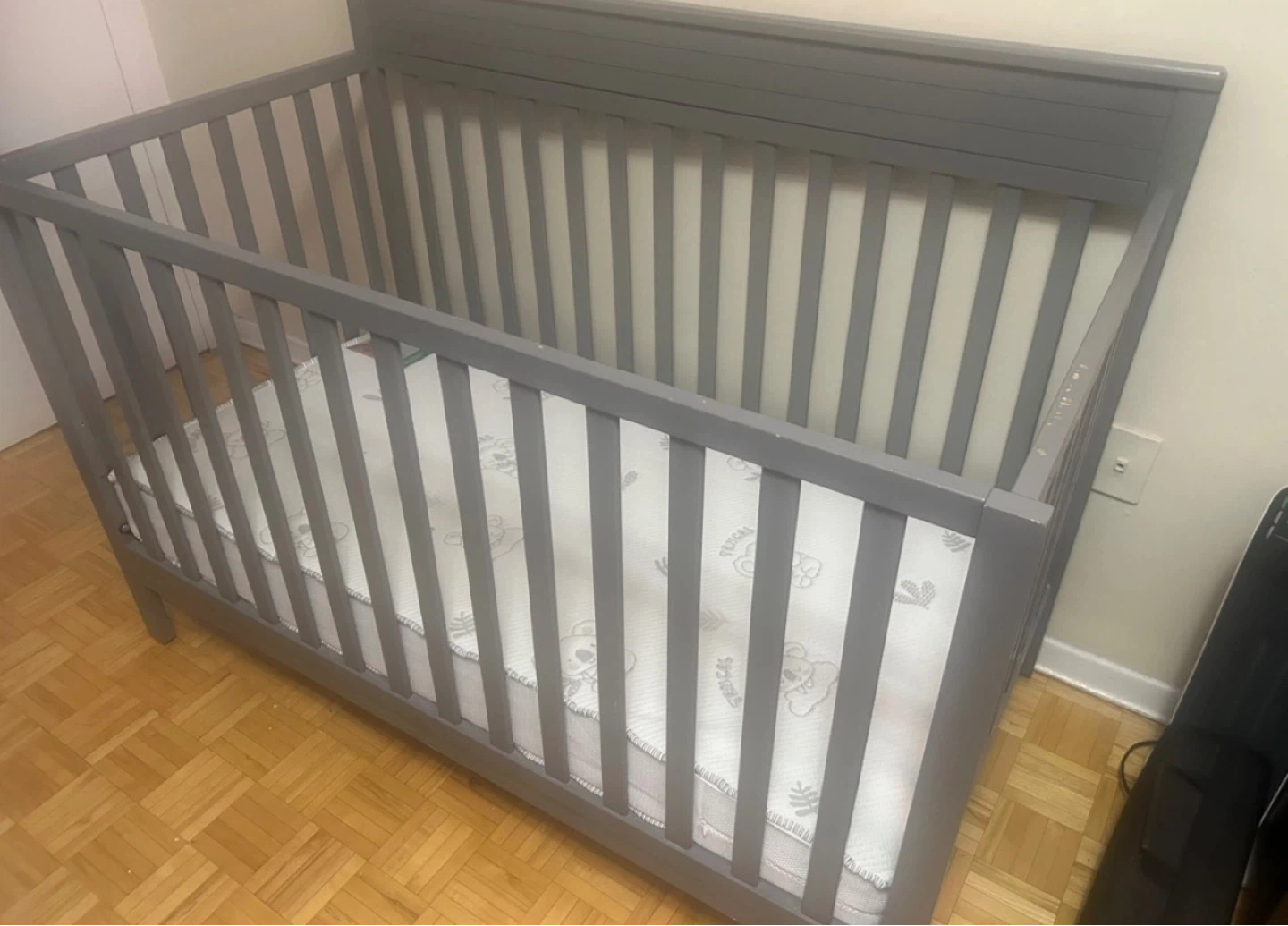 Grey convertible Baby Crib with Mattress - photo 2
