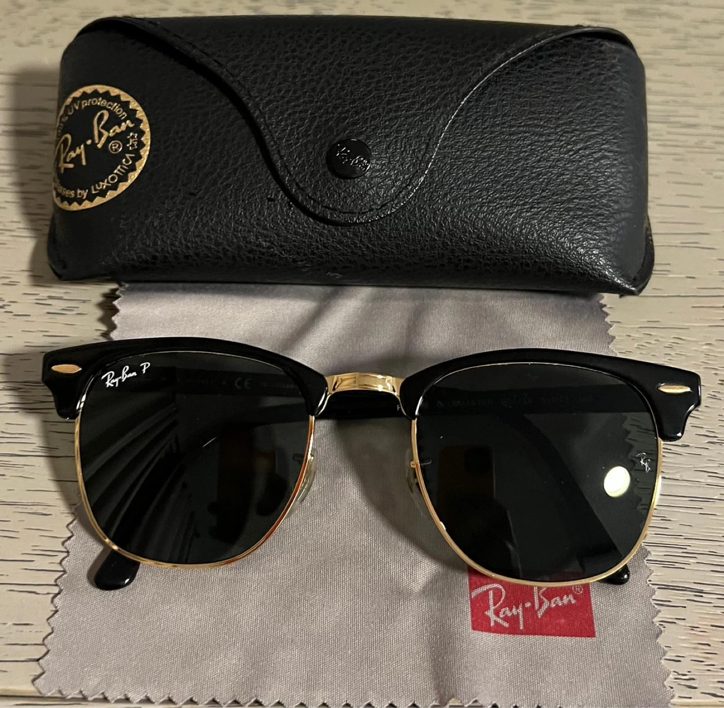 Ray-Ban Clubmaster Sunglasses Black/Gold