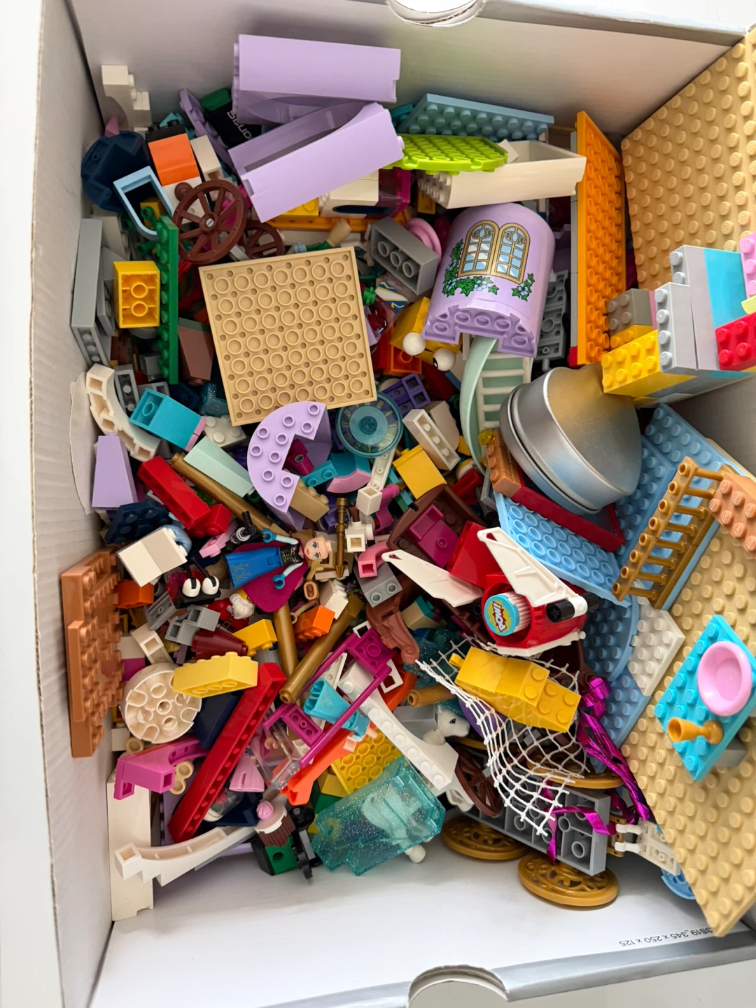 Mixed Lot of LEGO Friends Building Blocks