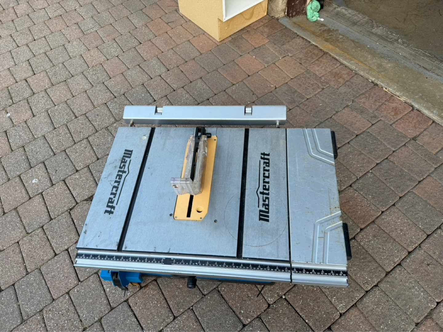 Mastercraft 10” table saw - photo 2