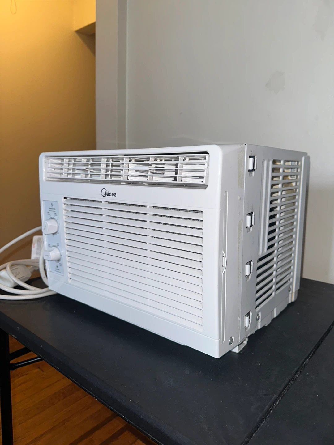 Like New Window AC, Ready to Install + Full Kit Included - photo 3