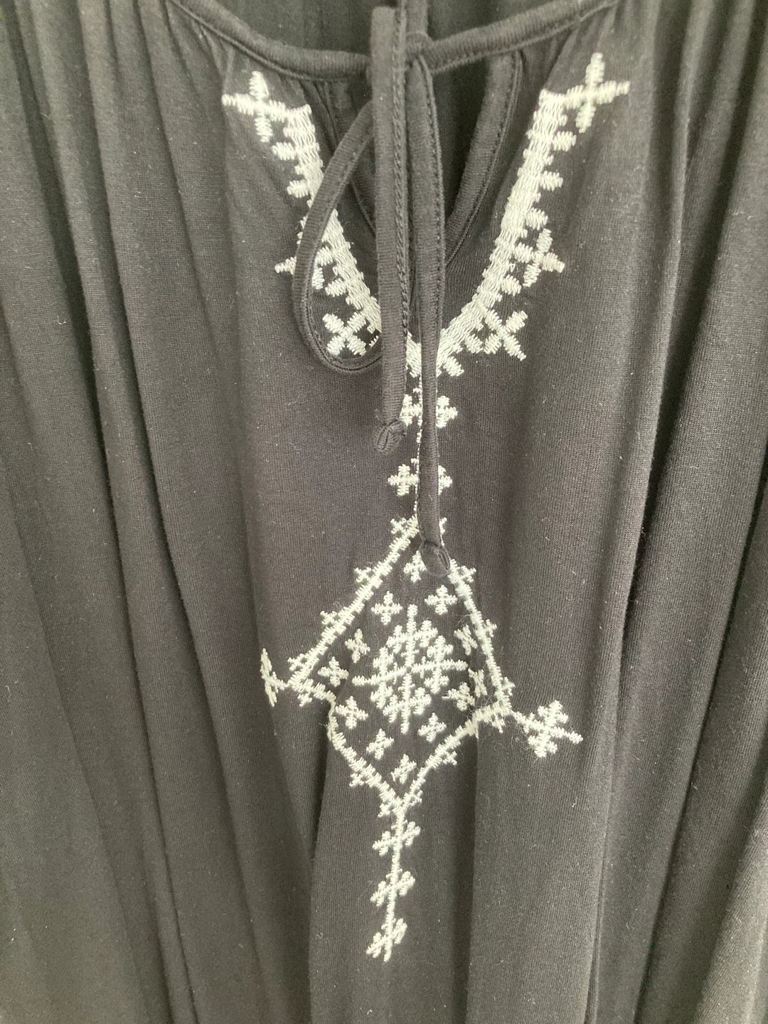 Old Navy Embroidered Top - photo 4