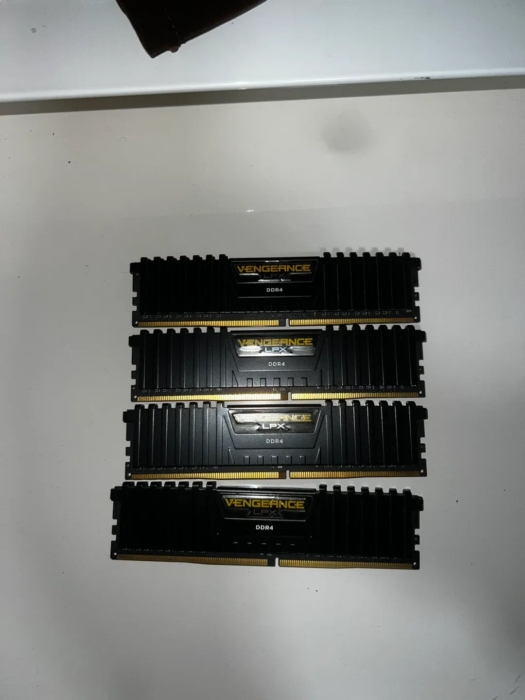 Corsair Vengeance LPX DDR4 RAM 32GB (4x8GB) 3000MHz