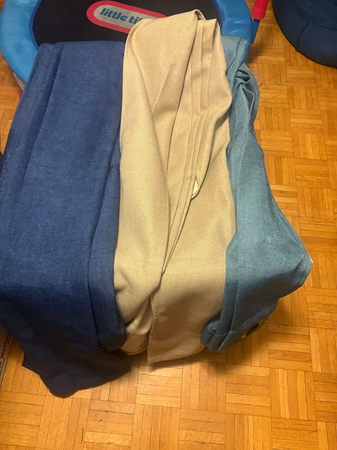 Moving sale- curtains, tv table, side table, kitchen organizer - photo 4
