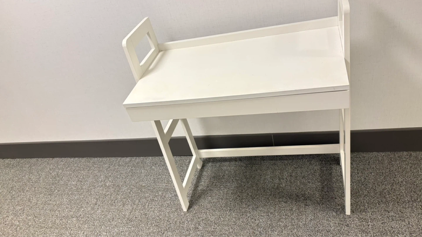 White vanity desk with drawer - photo 3