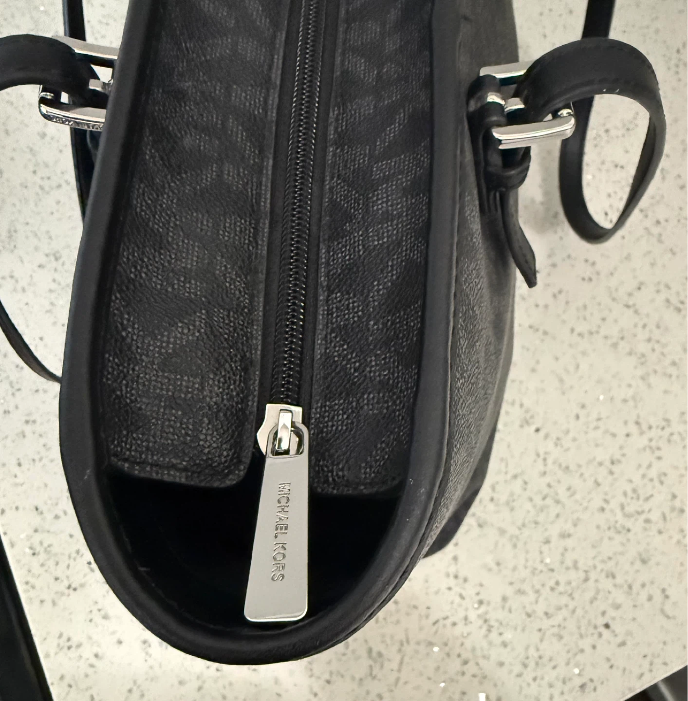 Michael Kors Signature Tote Bag - Black - photo 4