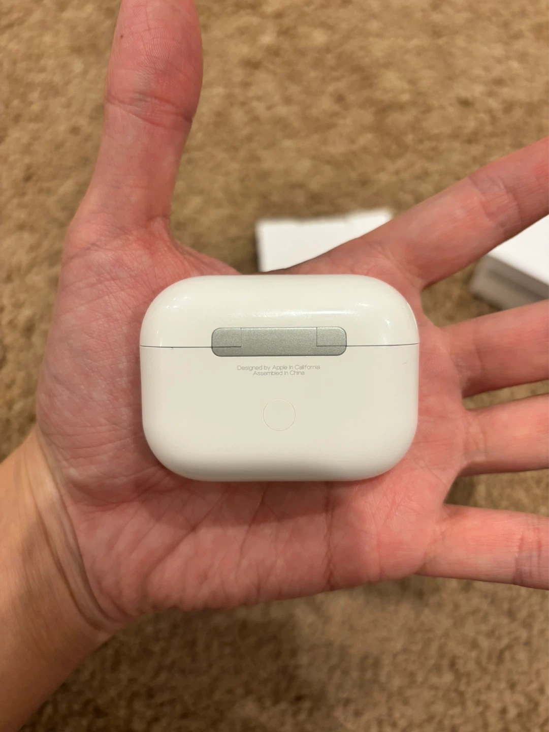 Apple AirPods Pro (2nd generation) with Charging Case - photo 4