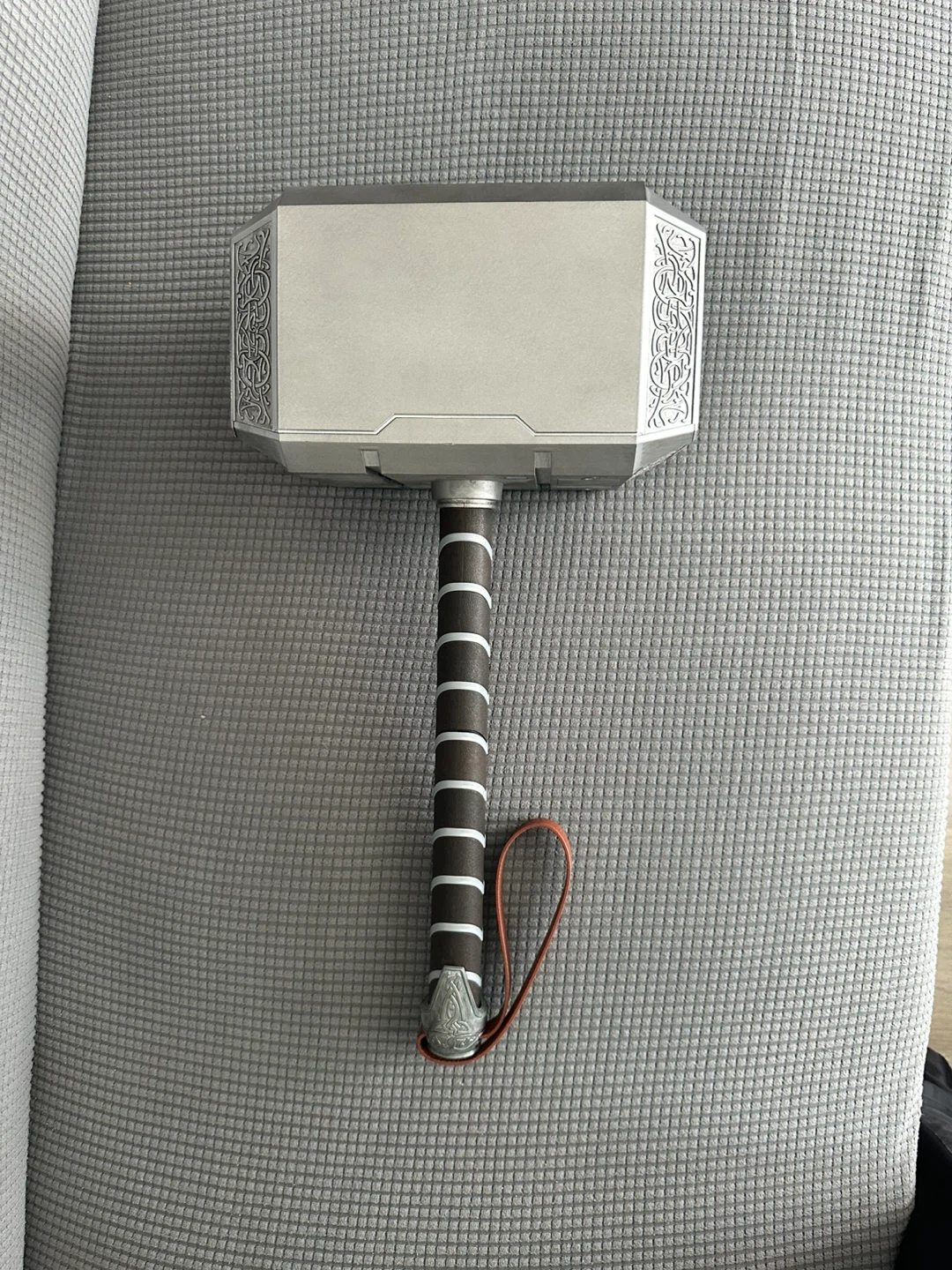 6 marvel props - photo 4
