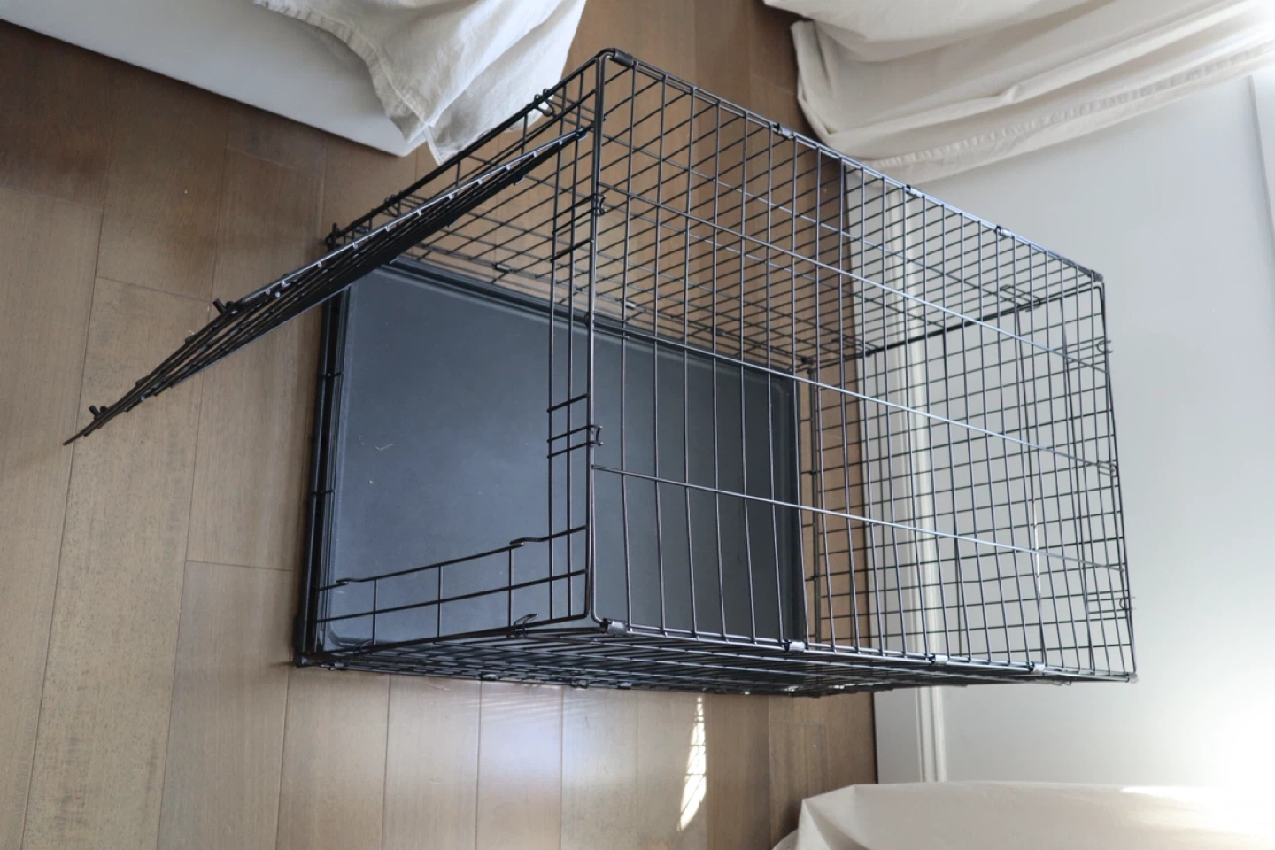 Black Wire Dog Crate with Tray - photo 4