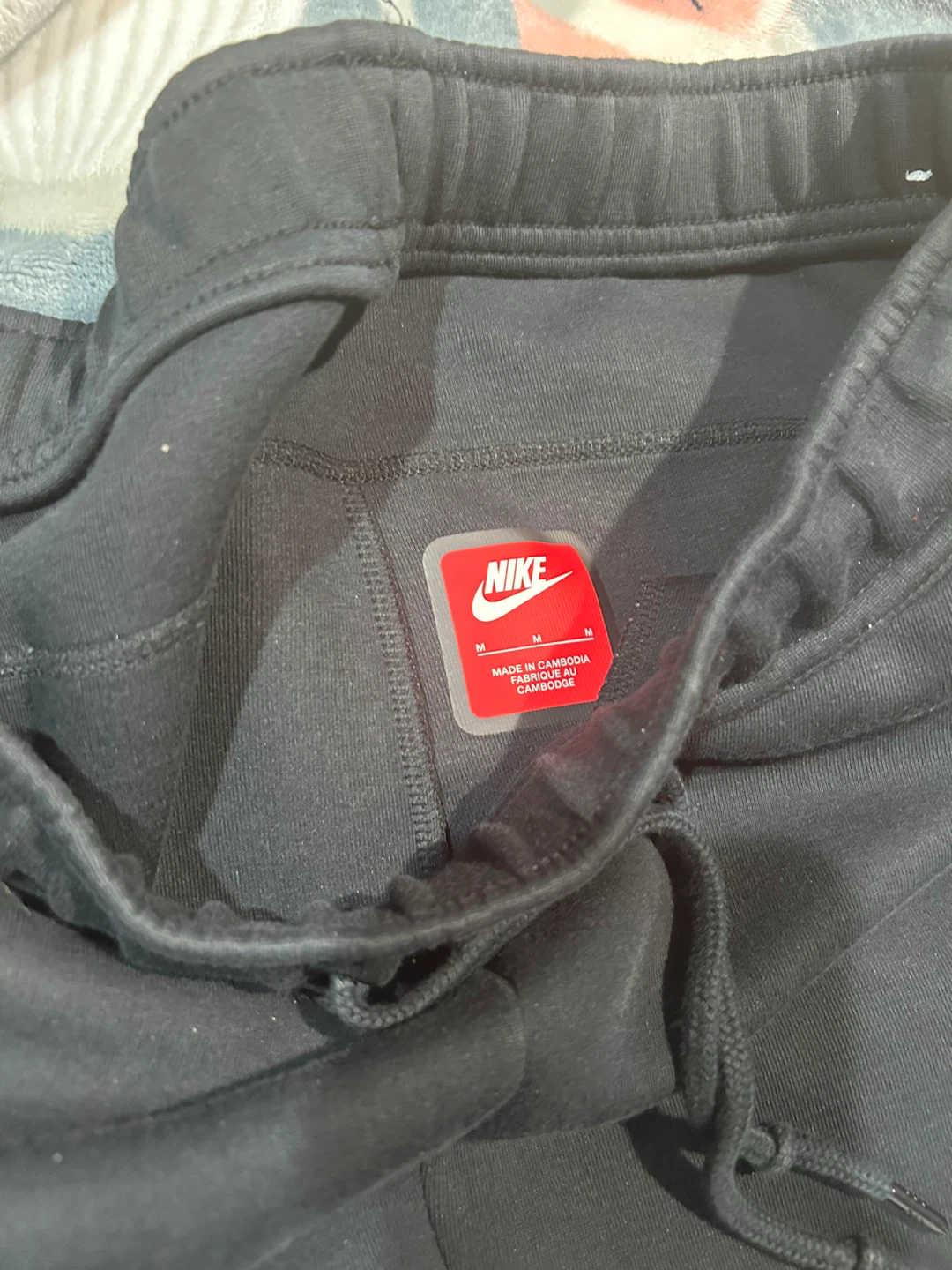 Nike Tech Fleece Joggers and Hoodie Set - photo 2
