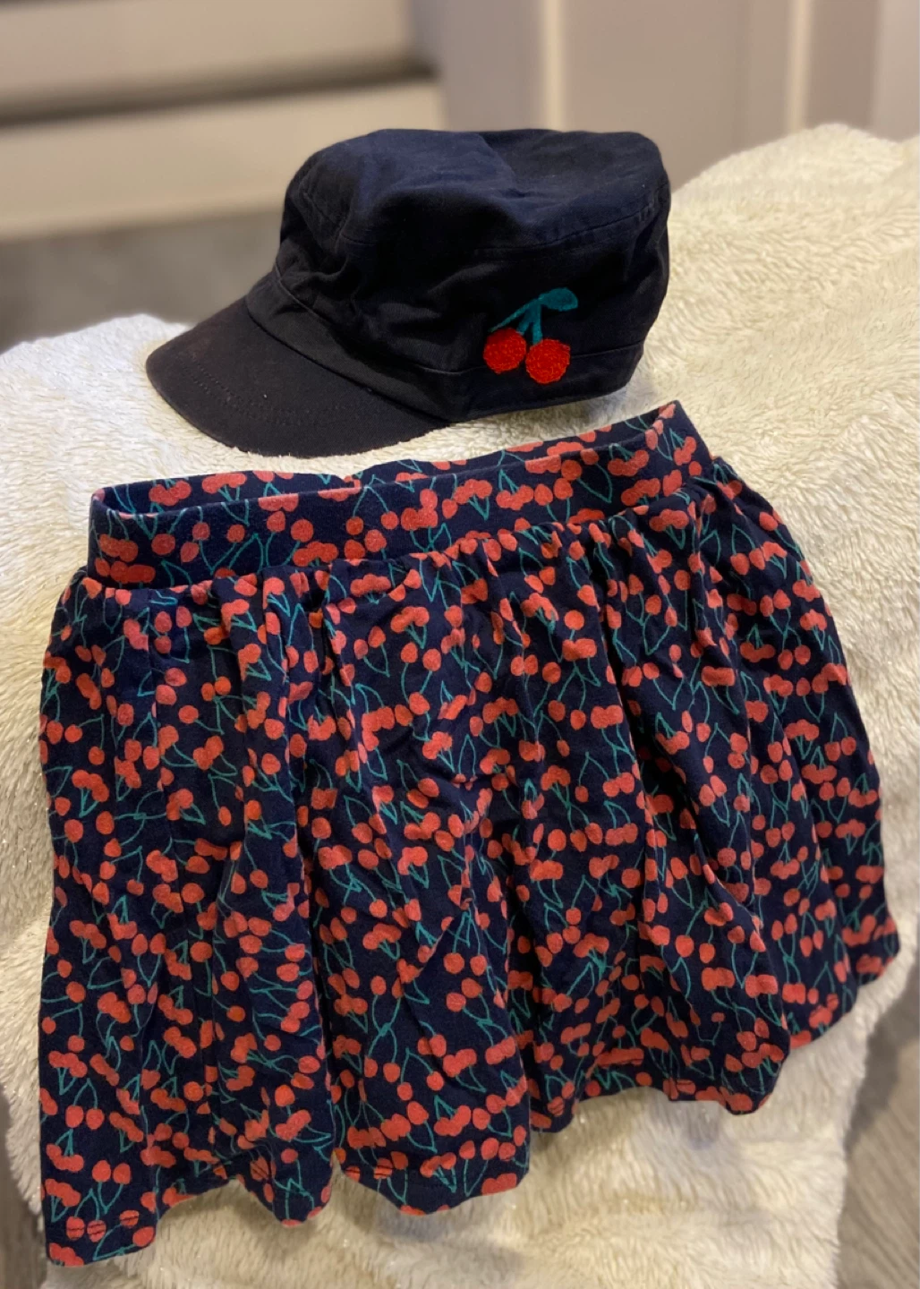 EUC: Cute Girls Cherry-Themed Cotton Skirt and Hat (Size 5)