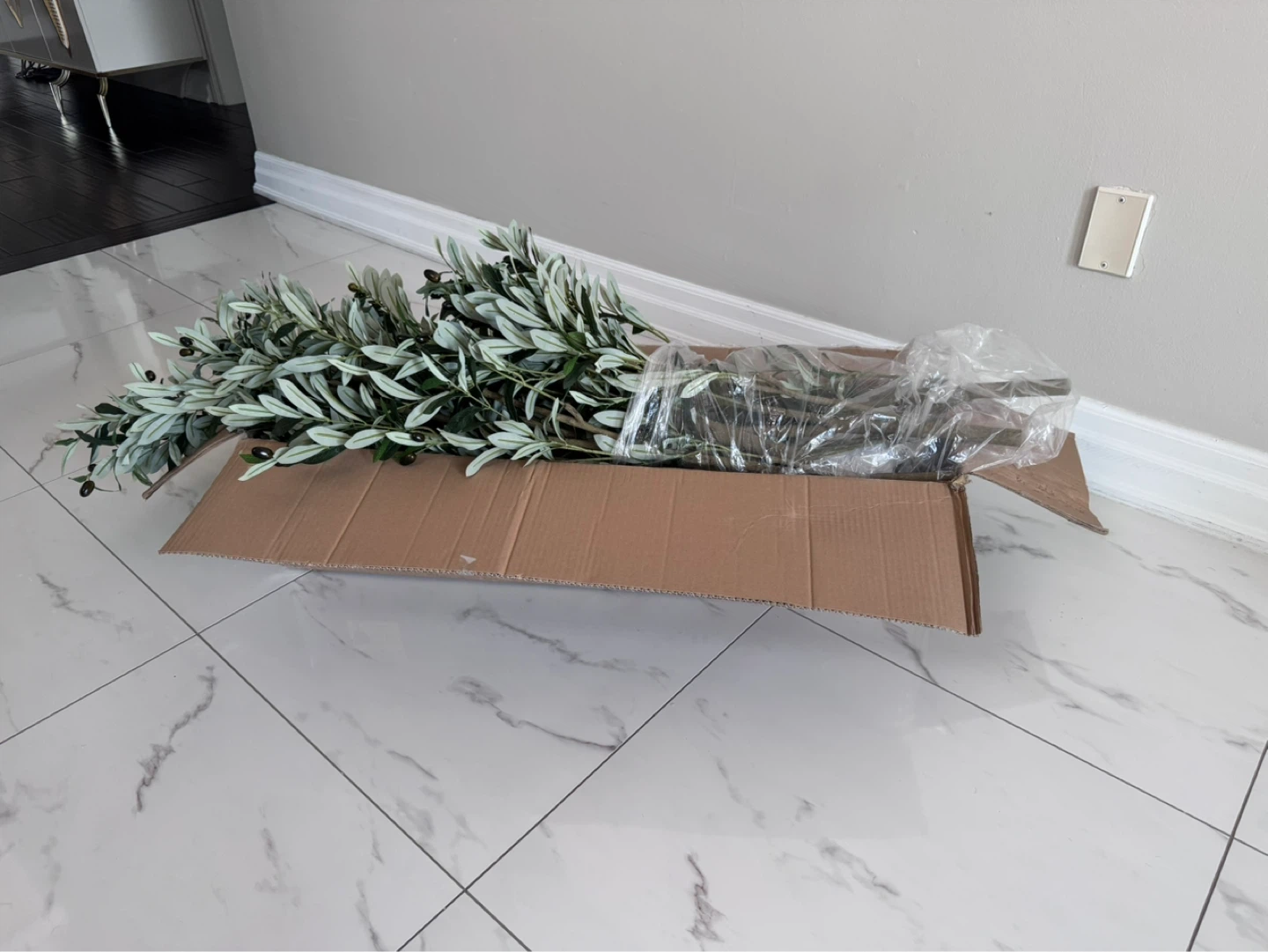 Artificial Olive Tree(Brand New)8ft tall - photo 3