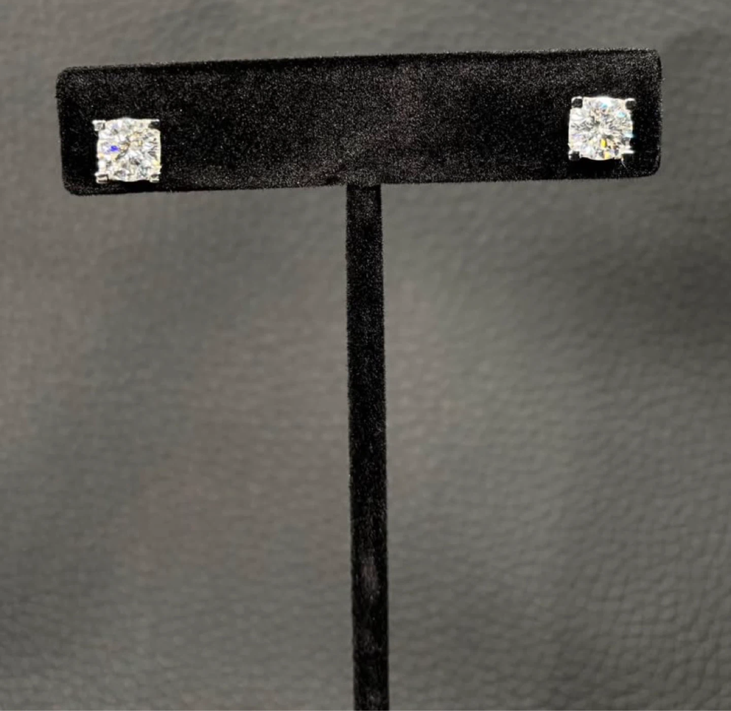 Princess Cut Moissanite Diamond Stud Earrings 1.00ct