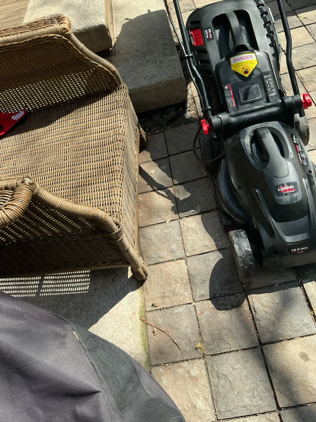 Legend 12.4 Inch Electric Lawnmower - photo 5