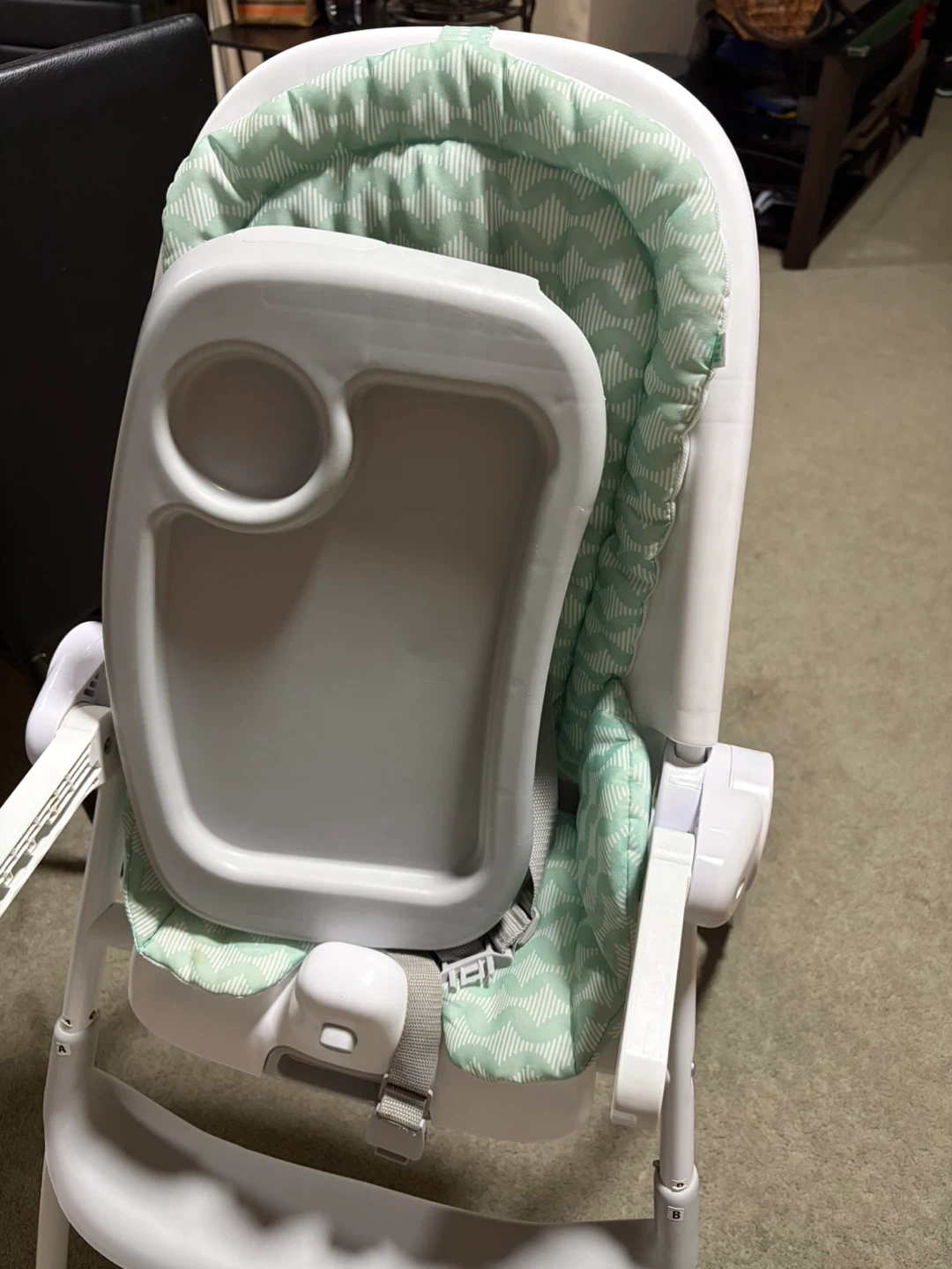 Baby/Toddler High Eating Chair - photo 5