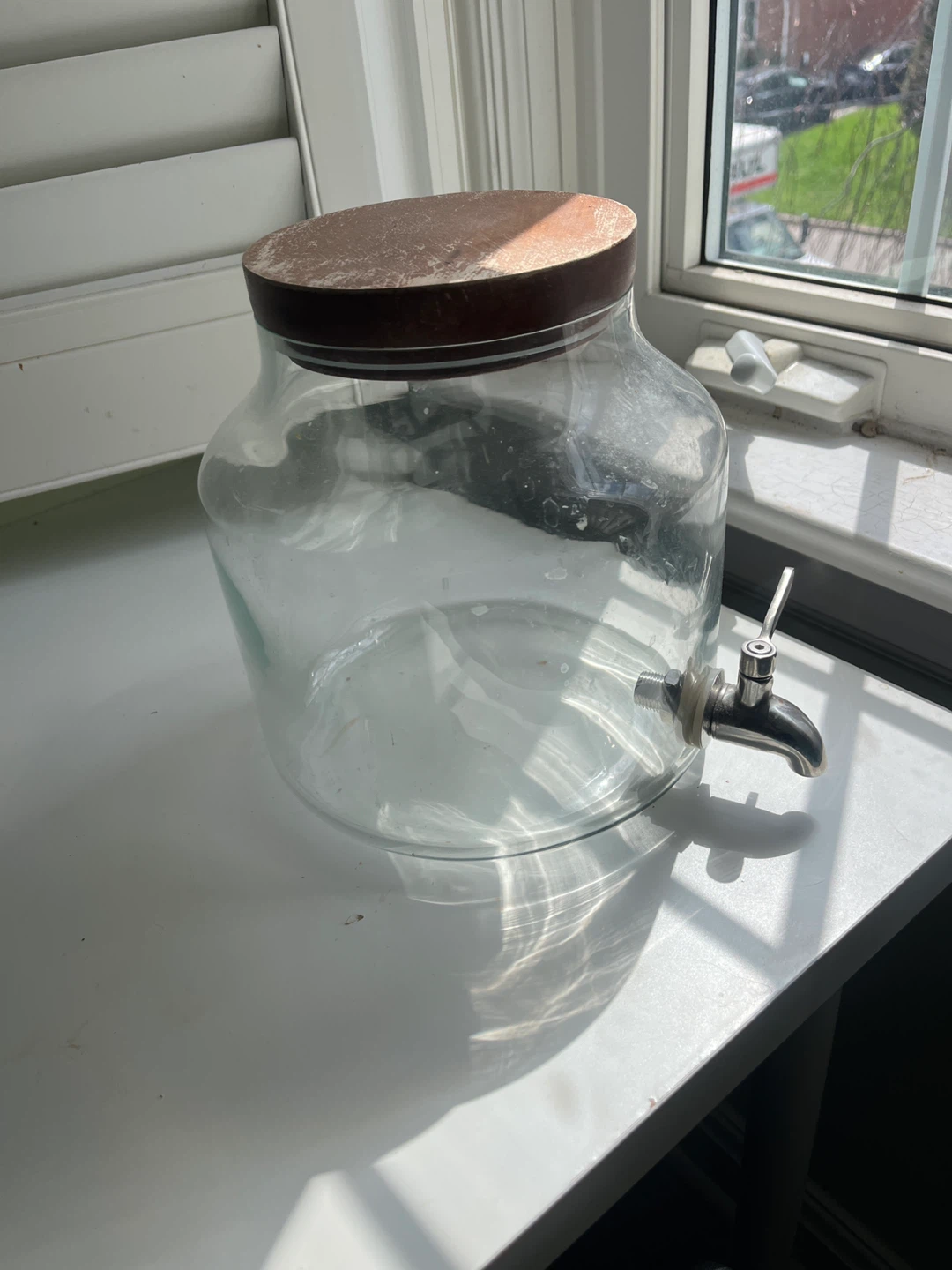Glass Beverage Dispenser with Spigot