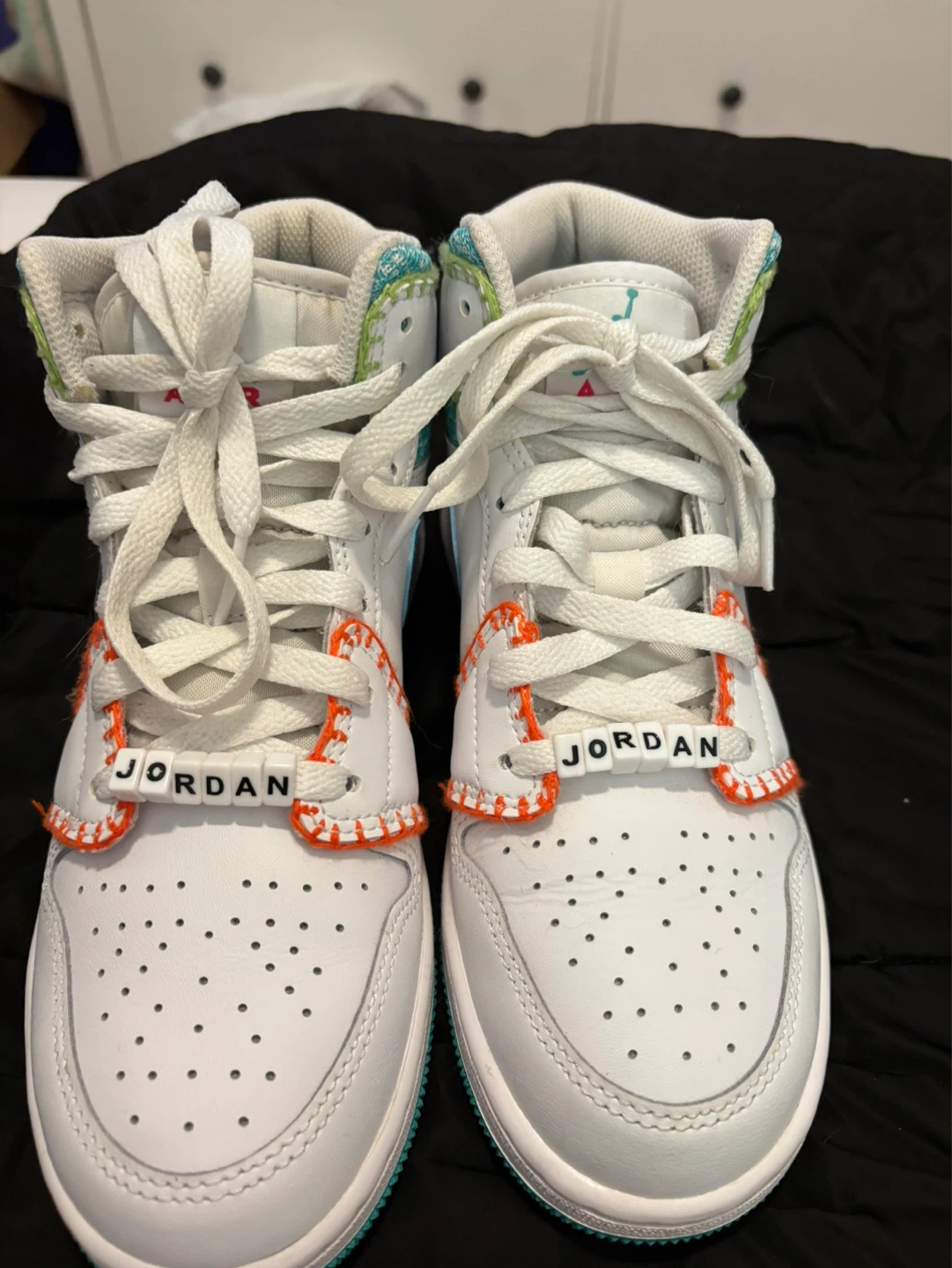 Air Jordan 1 Mid SE Sneakers - photo 2