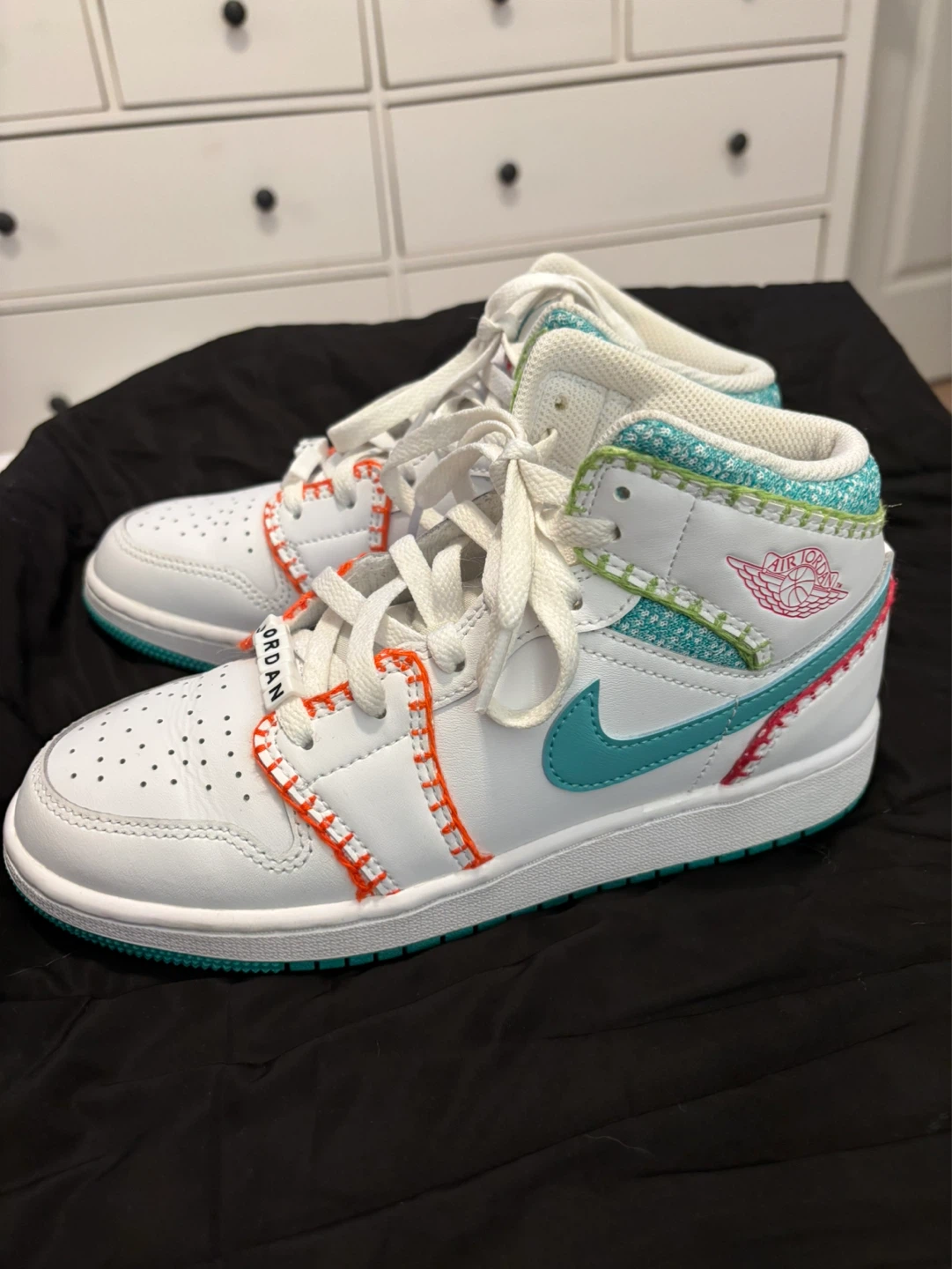 Air Jordan 1 Mid SE Sneakers - photo 3