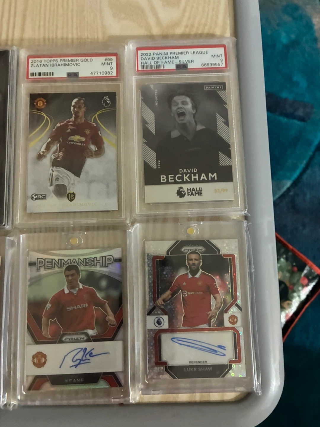Collection of Autographed Manchester United Football Cards - photo 3