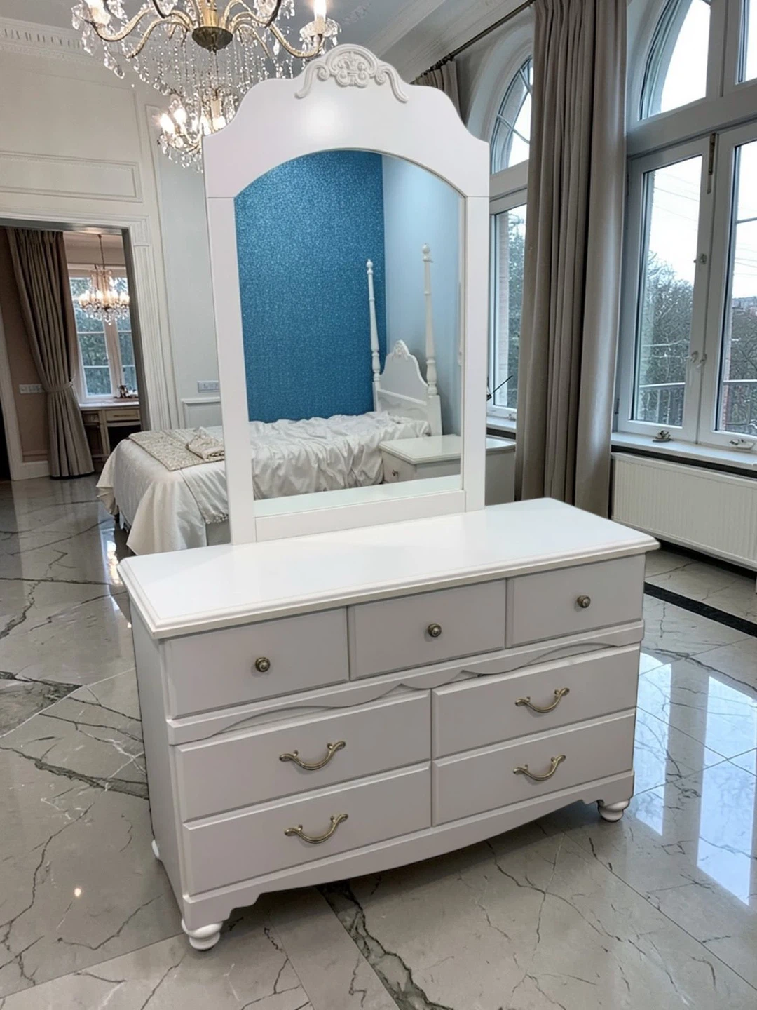 White Vanity Dresser with Mirror and Matching Nightstand