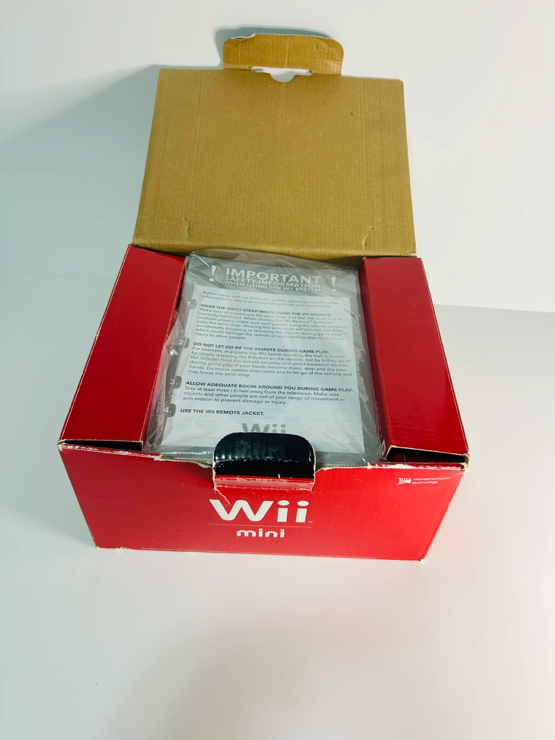Nintendo Wii Mini Console with Controller - photo 3