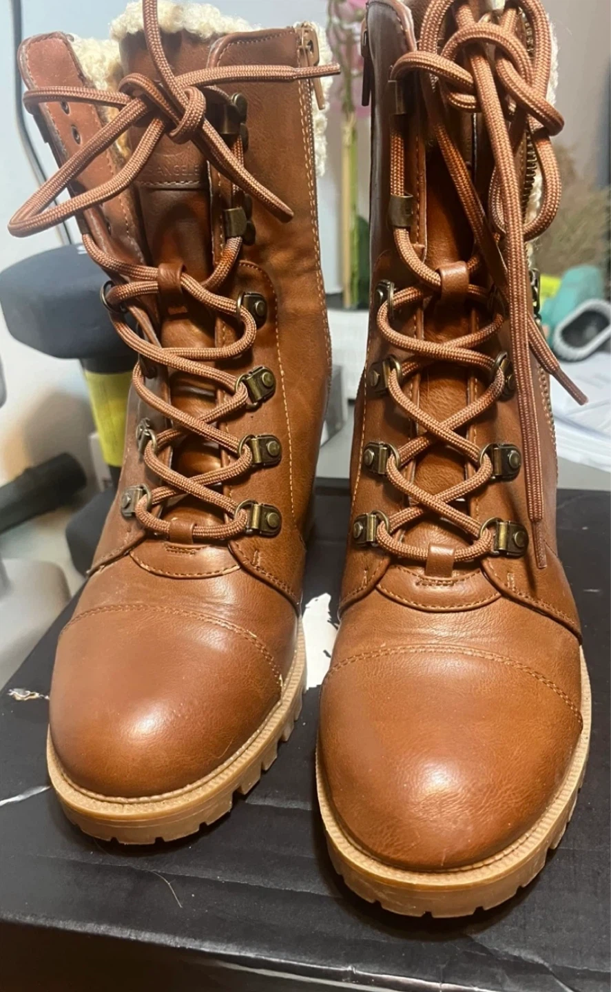 Brown Lace- Guess size 8.5 or 9 - photo 2
