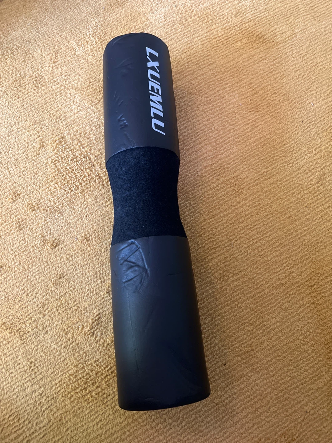 LXUEMLU Barbell Squat Pad