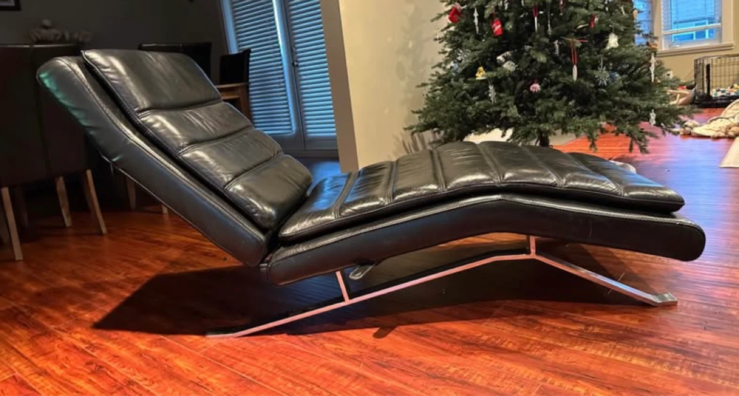 Black Leather Chaise Lounge Chair