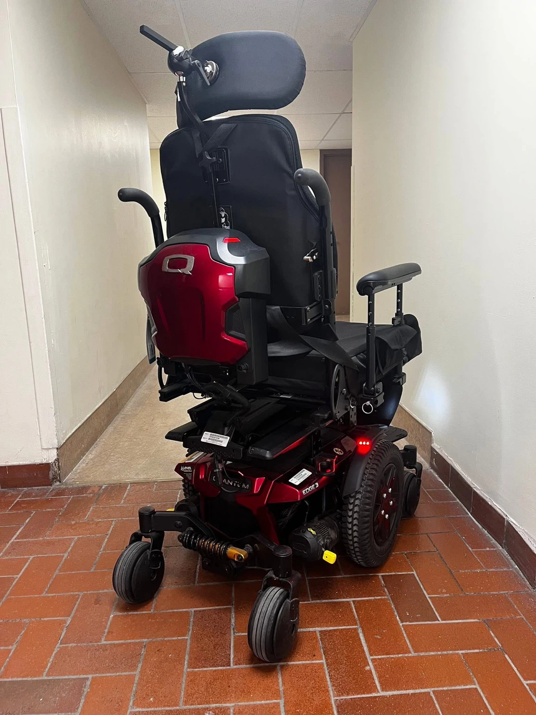 Quantum Edge 3 Power Wheelchair - photo 5