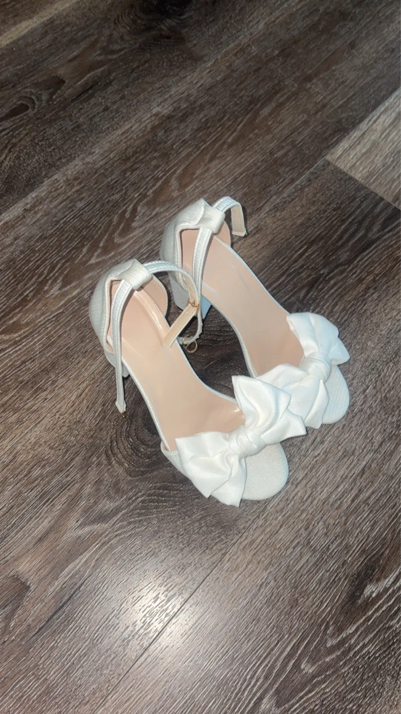 White Bow Heels