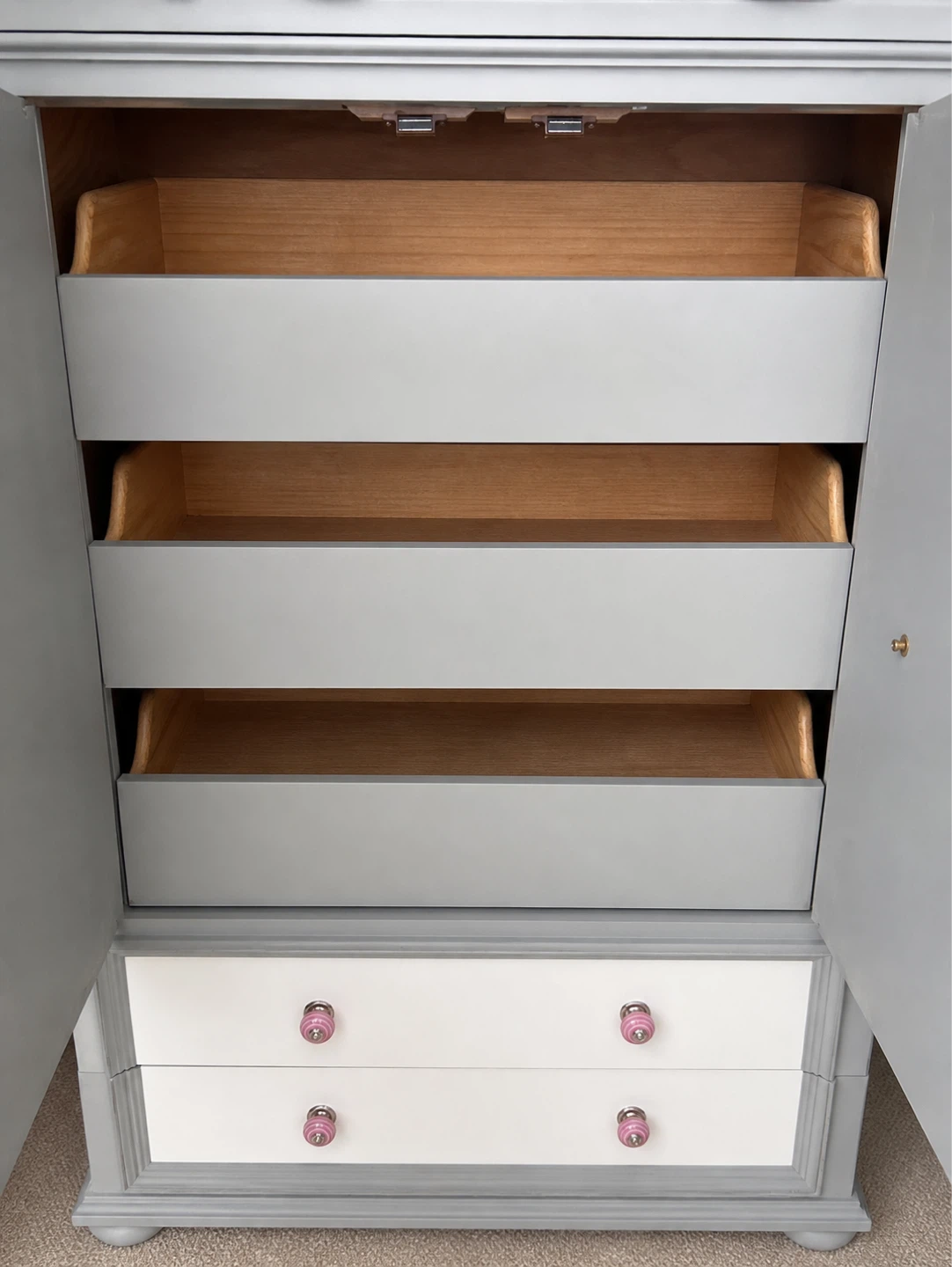 Solid wood dresser and armoire - photo 4