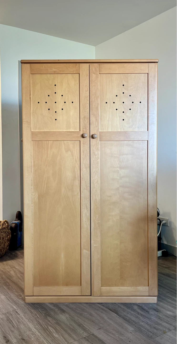 Canadian Maple Closet Storage -Free Delivery NYC and NJ