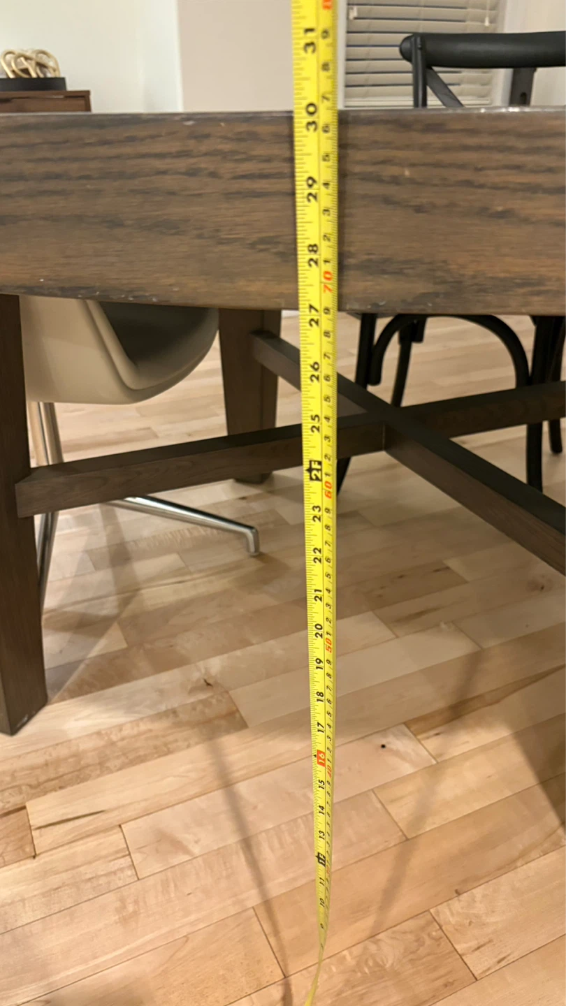 Round Dining Table - photo 2