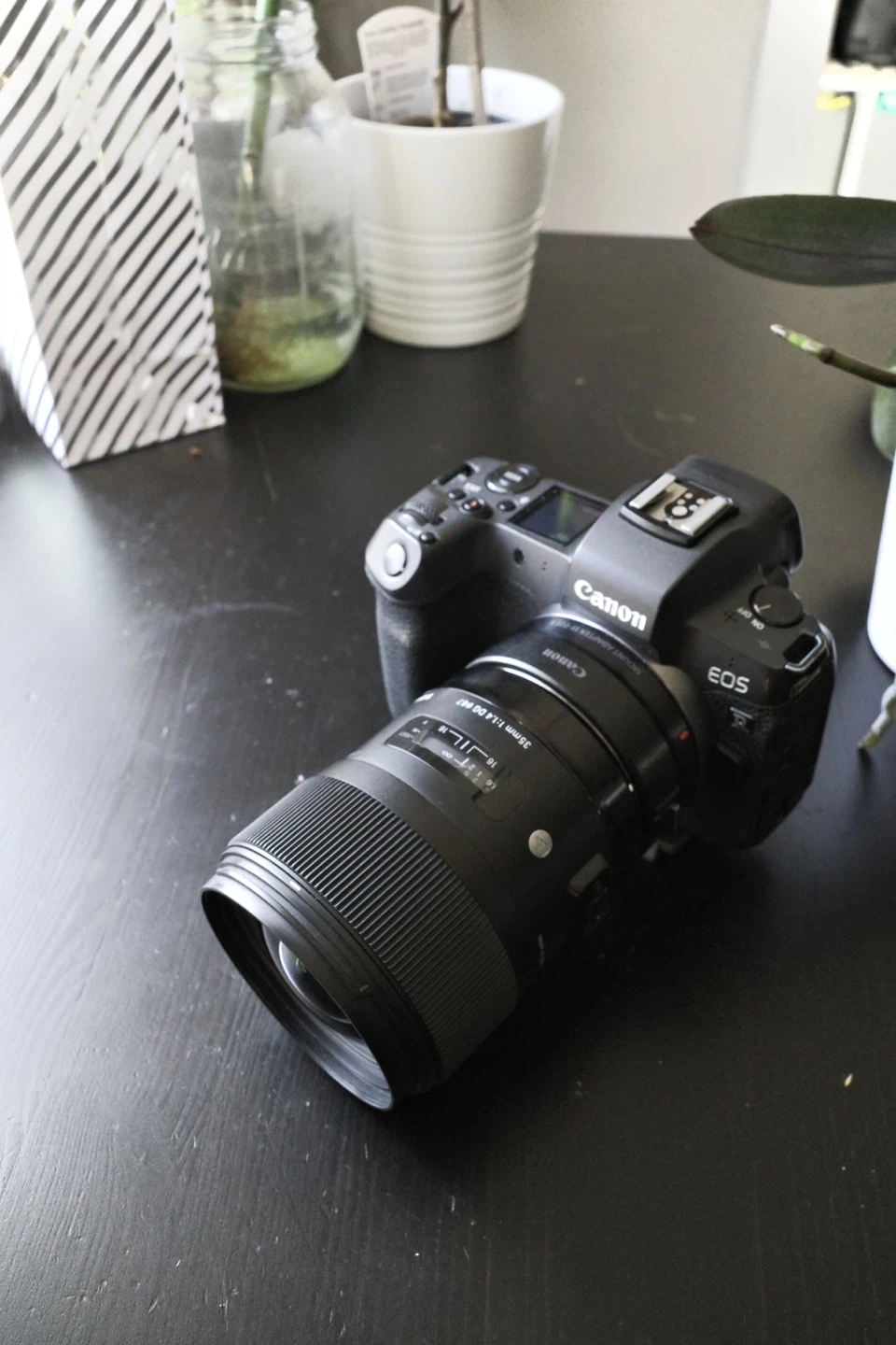 Sigma 35mm 1:4 DG DN Art Lens for Canon EF Mount - photo 2