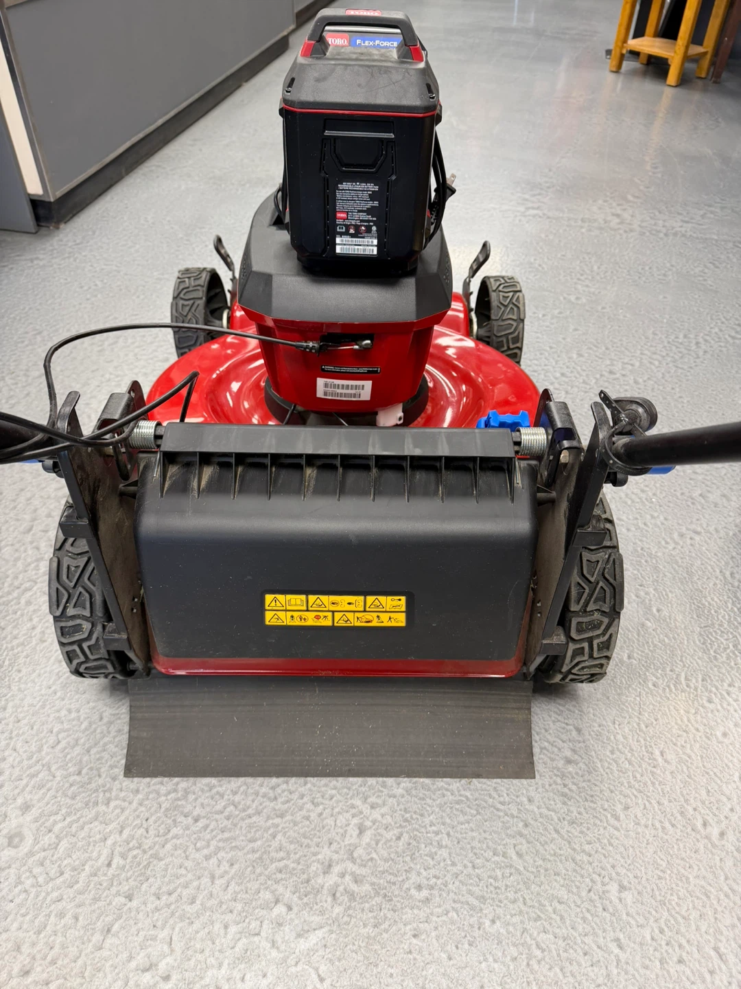 Toro 60V Flex-Force Cordless Electric Lawn Mower - photo 5