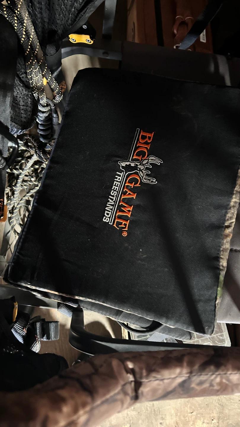Big Game Treestands The Warrior DXT Ladder Stand - photo 4