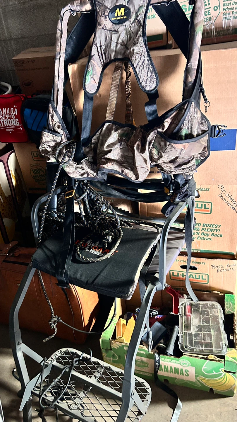 Big Game Treestands The Warrior DXT Ladder Stand
