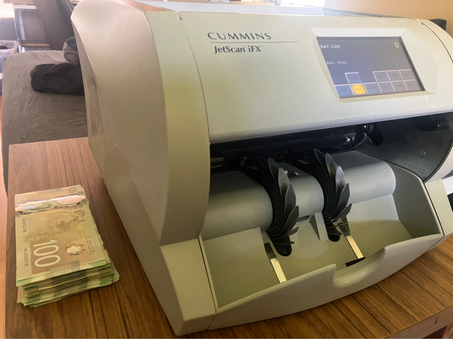Bank-Grade Commercial Currency Counter i104 (Cummins Allison) - photo 3