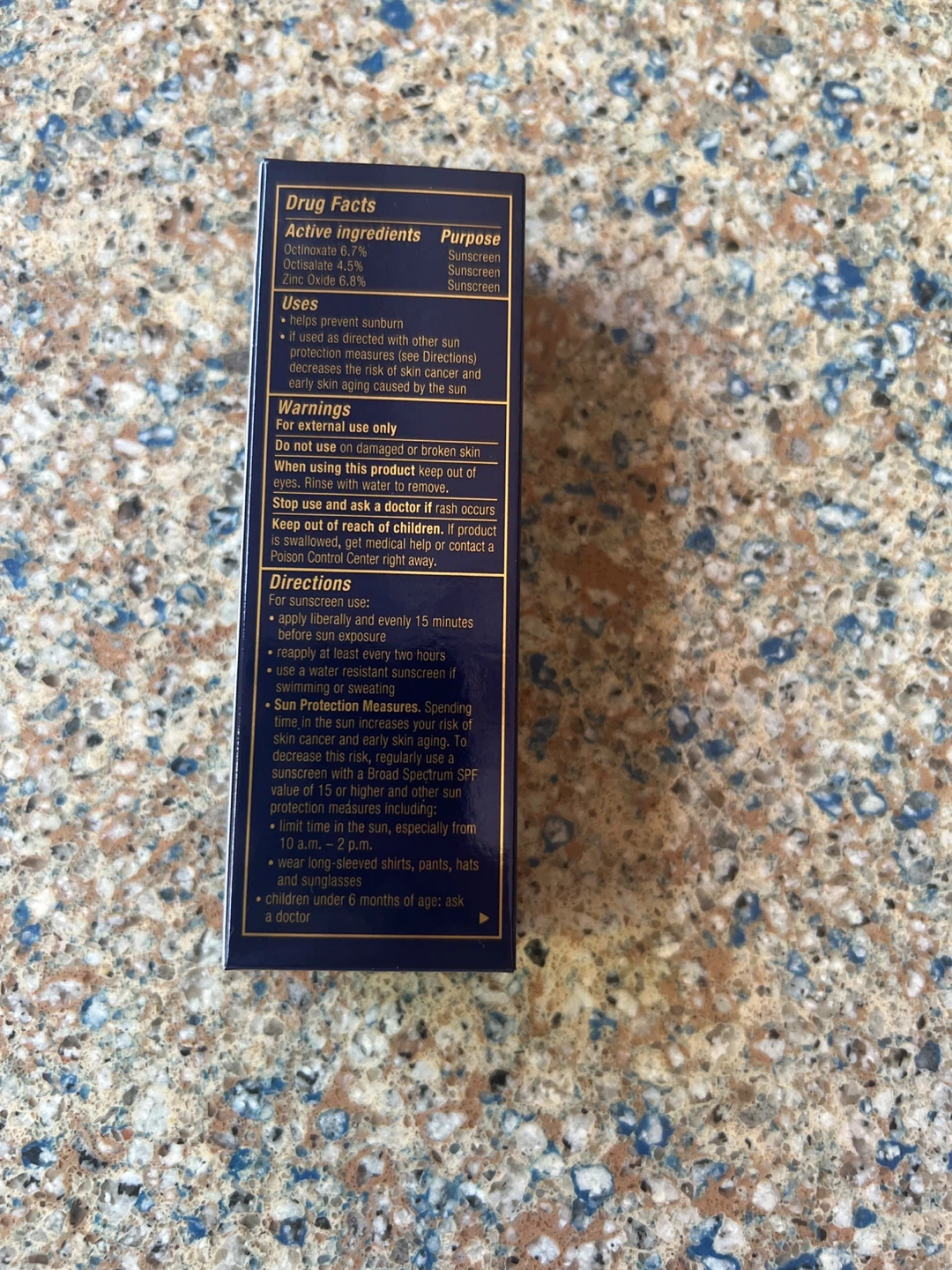 Estée Lauder Futurist SkinTint Serum SPF 20 - photo 3