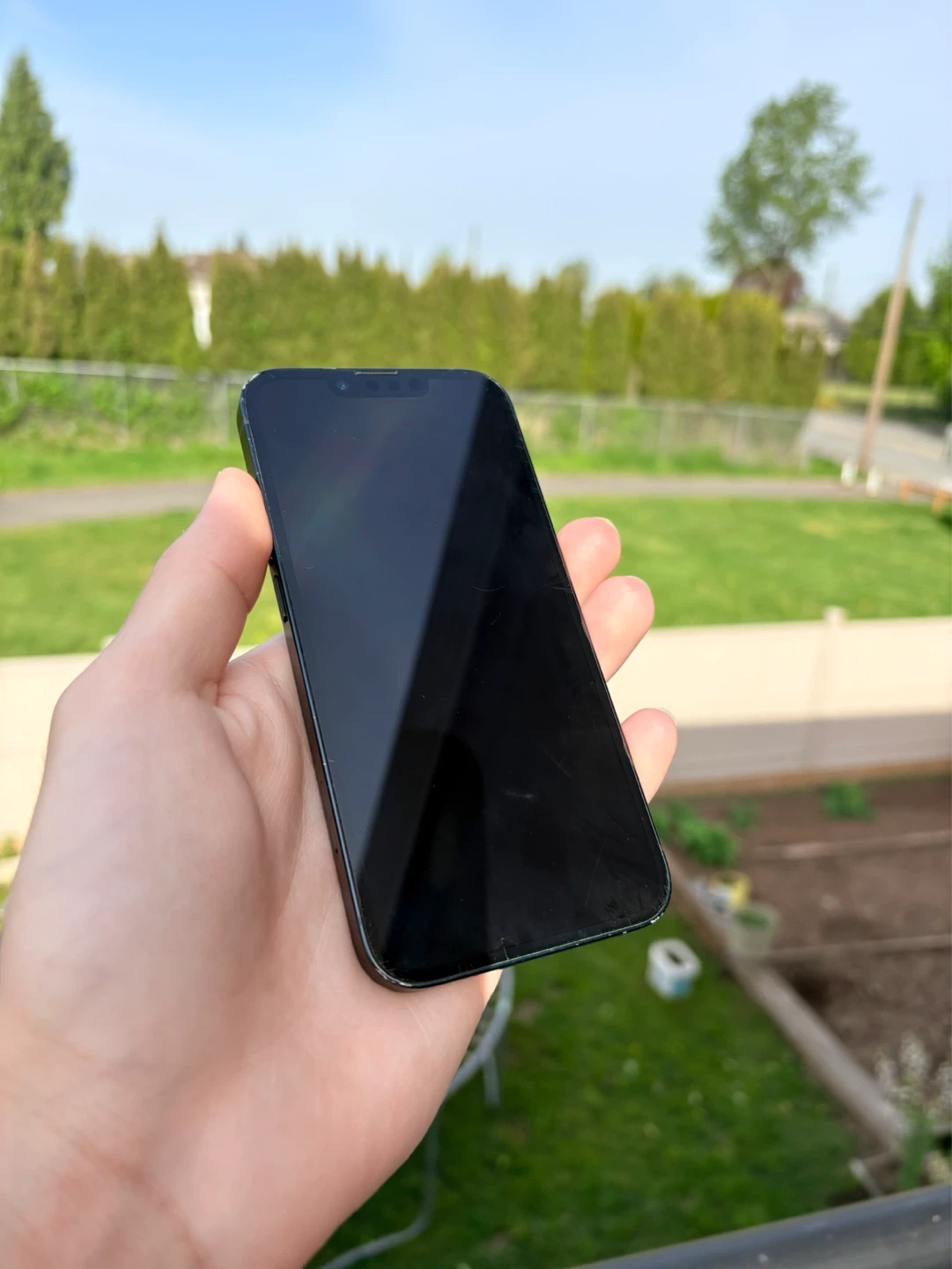 iPhone 14 - 128gb - photo 2