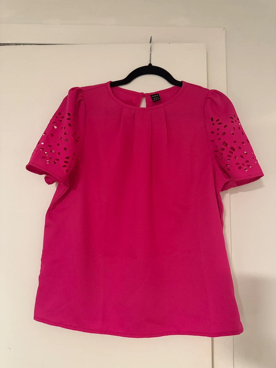 SHEIN Women's Pink Eyelet Sleeve Blouse