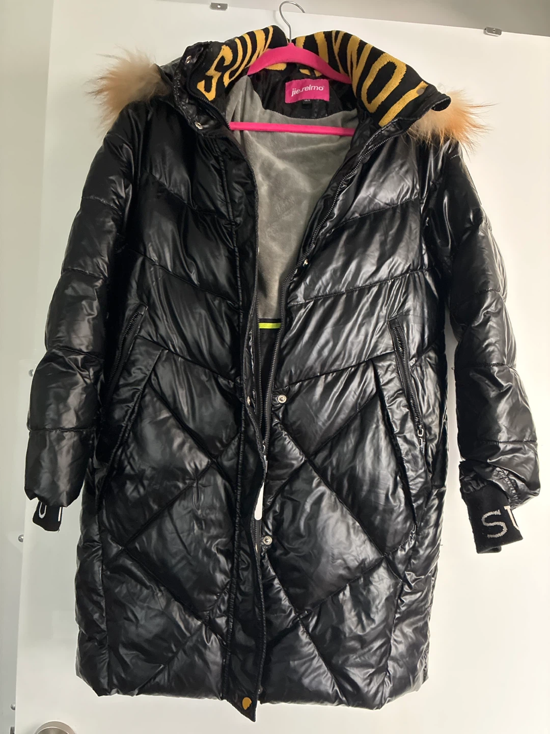 Jie.jelmo Black Puffer Coat with Faux Fur Trim