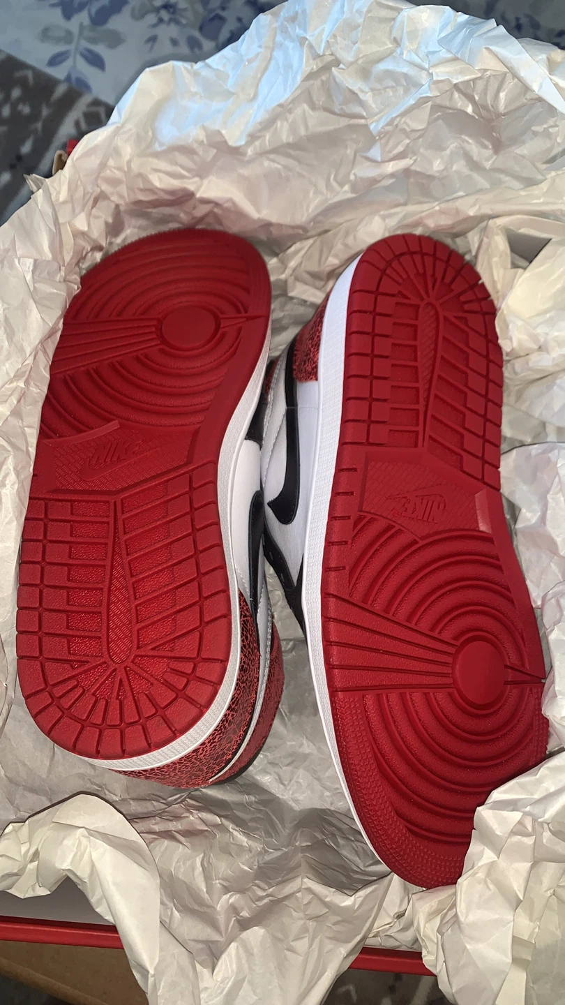 Nike Air Jordan 1 Retro High OG Ruby size 7 only !! - photo 3